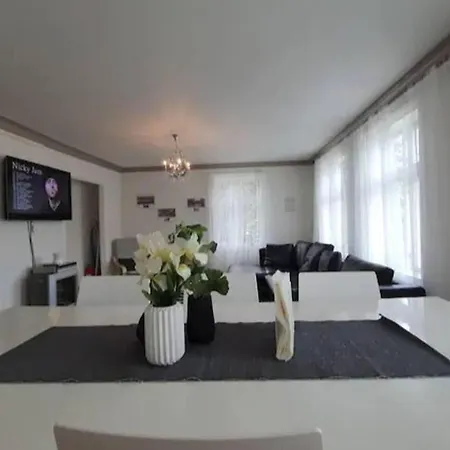 Lejlighed Nice & Cozy 4-rooms In Centrum *