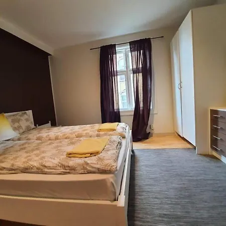 Nice & Cozy 4-rooms In Centrum Lejlighed