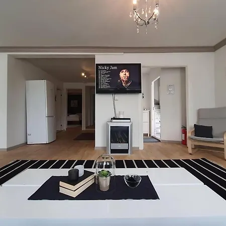 Nice & Cozy 4-rooms In Centrum شقة ستافانجر